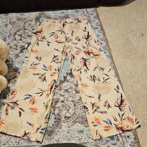 Briggs New York Cream Floral Wide Leg Pants